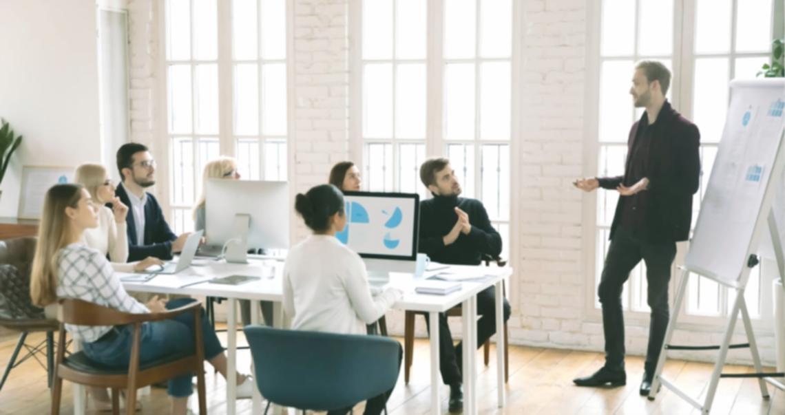 Transparence et pédagogie accessible en finance